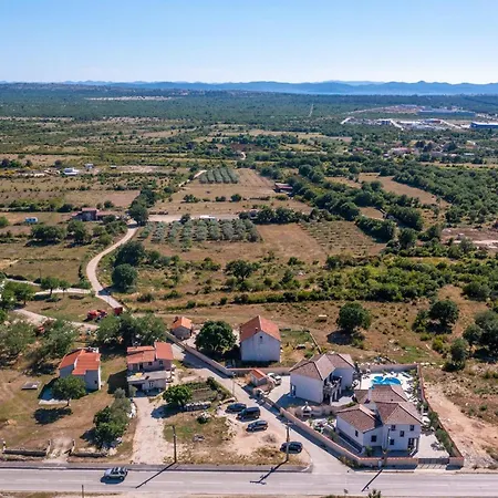 Feriehus Dalmatinac Zadar